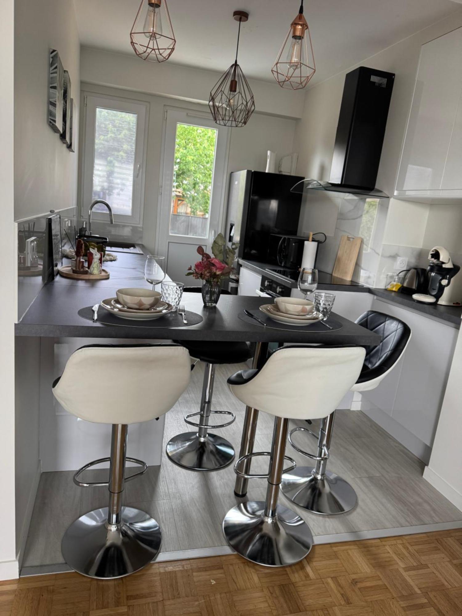 Appartement Chaleureux Et Spacieux T3 Лимож Екстериор снимка